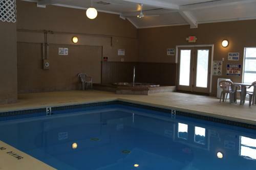 Hotel Gray Wolf Lodge