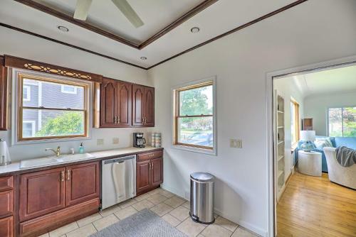 Bright Ludington Home 3 Blocks To The Beach!