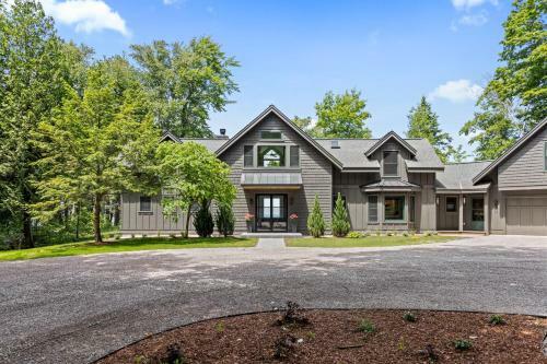 Lake Michigan - Private Waterfront Home