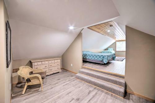 Spacious House On Half Acre Less Than 3 Mi To Beach!