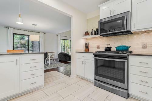 Lovely Lakewood Getaway