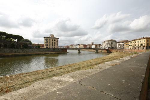 Lungarno Buozzi 7 Apartments