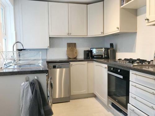 Emerson House. Close To Poole Harbour & Town Centre