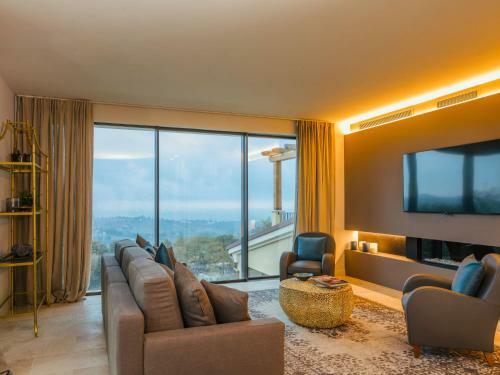 Luxurious Villa In Civitanova Marche With Private Pool