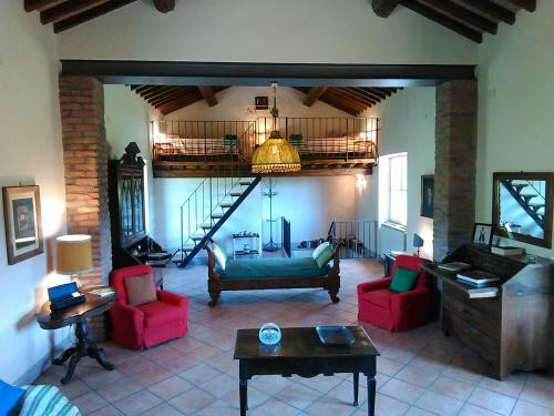 Coriana Apartments & Villas