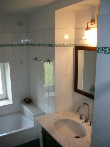 Coriana Apartments & Villas