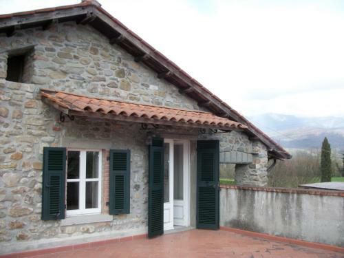 Coriana Apartments & Villas