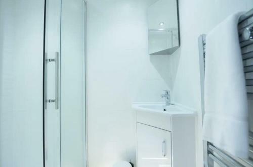 2 Bedroom Luxury Apartment