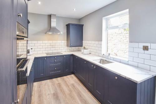 Host & Stay - The Old Fireman's House