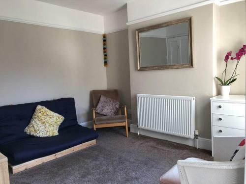 Hostal Entire Home In St Ives With Off Road Parking