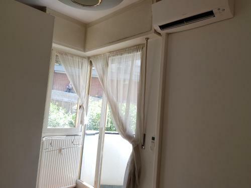 Apartamento Private Garage,air Cond, Quite, Near Train Station