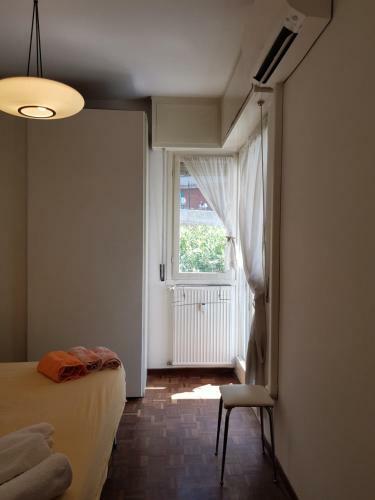 Apartamento Private Garage,air Cond, Quite, Near Train Station