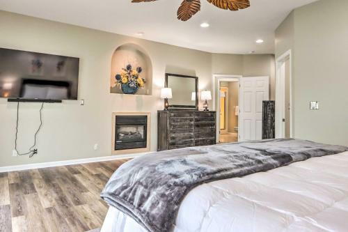 Luxe Lake Ozark Home With Panoramic Lake Views!