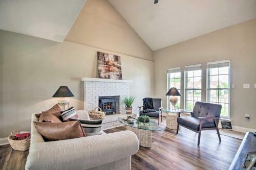 Stunning Townhome About 5 Mi To Dtwn Columbia!