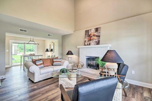 Stunning Townhome About 5 Mi To Dtwn Columbia!