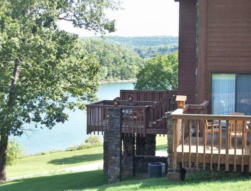 Apartamento Table Rock Landing On Holiday Island #1