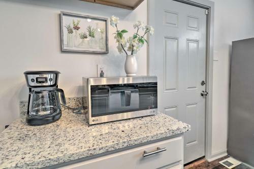 Chic St Louis Home Near Downtown Attractions!