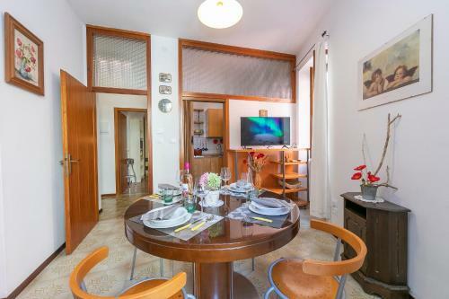 Apartamento Studiorum 400mt Dal Lago - Happy Rentals
