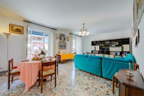 Elena Apartment - Happy Rentals