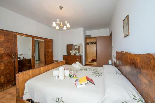 Elena Apartment - Happy Rentals