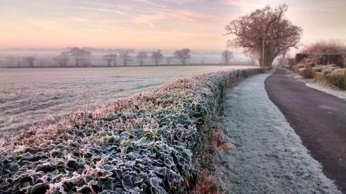 3 Vicarage Cottages Bruisyard Air Manage Suffolk