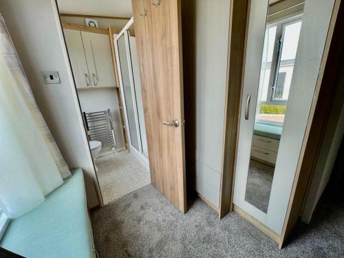 Prime Location 3-bed Chalet In Seal Bay Selsey