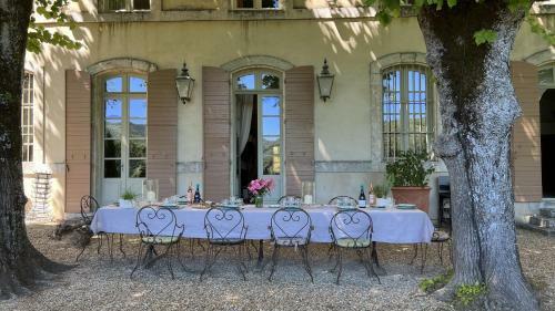 Chateau De Gignac - Monument Historique