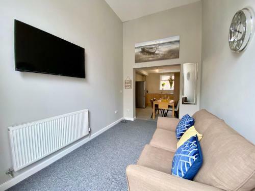 Fabulous 1 Bedroom Apartment - Sleeps 4