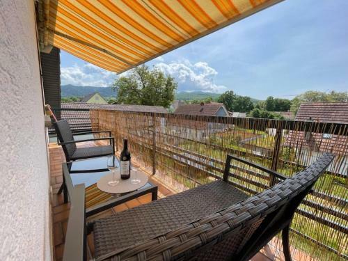 Apartamento Sch�ne Ferienwohnung Mit Viel Platz Und Parkplatz