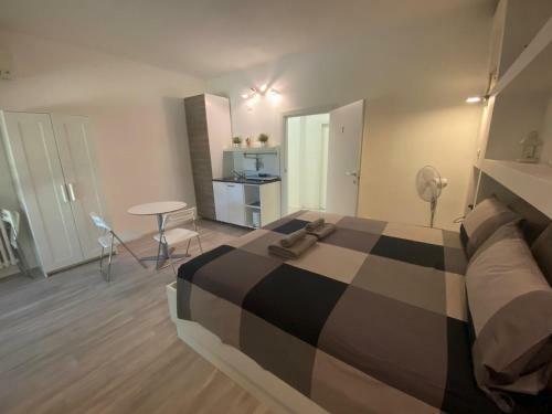 Bed&breakfast Bbqueen Sandonato Policlinico