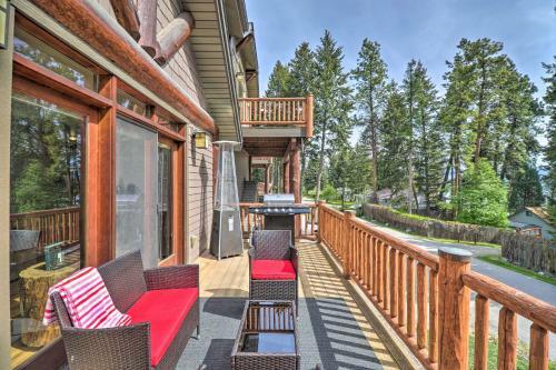 Apartamento Flathead Lake Getaway With Balcony, Fireplace!