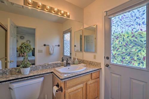 Luxe Oasis On Golf Course About 8 Mi To Lake Mead