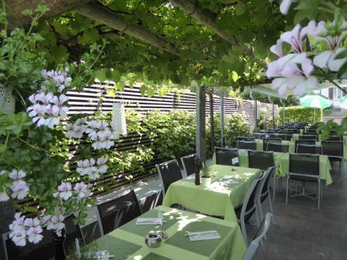 Bed & Breakfast Gasthof Pizzeria Weingarten