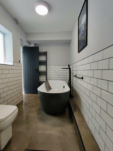 The Clifton - Luxury Seaside Home By Tifa Stays