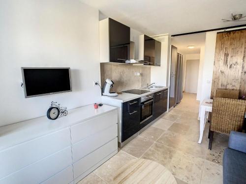 Rental 2 Rooms In Grimaud