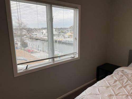 Waterfront Home In Brick With Swimming Pool Access