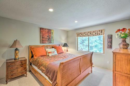 Stunning Angel Fire Cabin With Private Hot Tub!