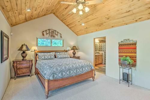 Stunning Angel Fire Cabin With Private Hot Tub!