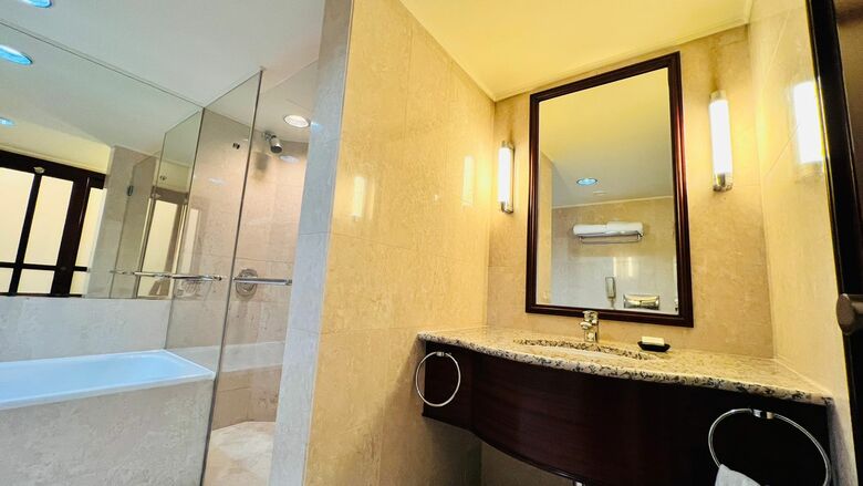The Bristol Hotel Dubai