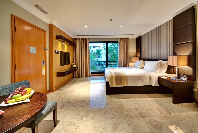 Hotel Dubai Marine Beach Resort & Spa