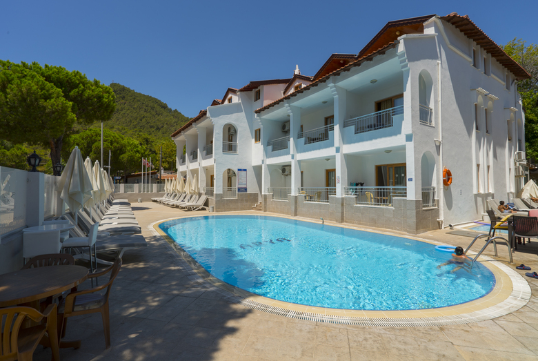 Hotel Club Arya Apart