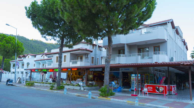 Hotel Club Arya Apart