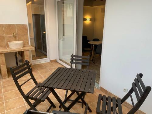 Apartamento Patio Port Serrallo
