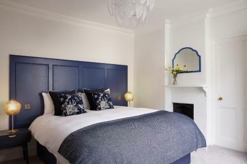 Lorna House Totnes