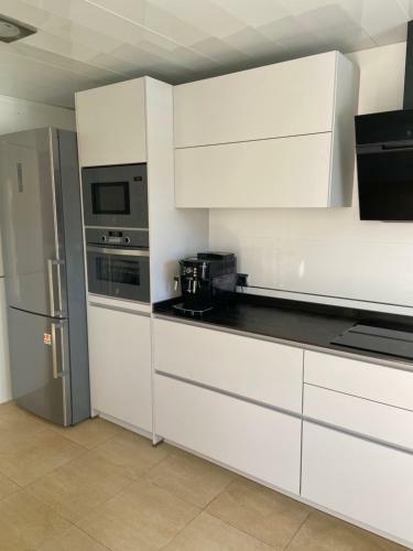 Spacious Family House Near Beach