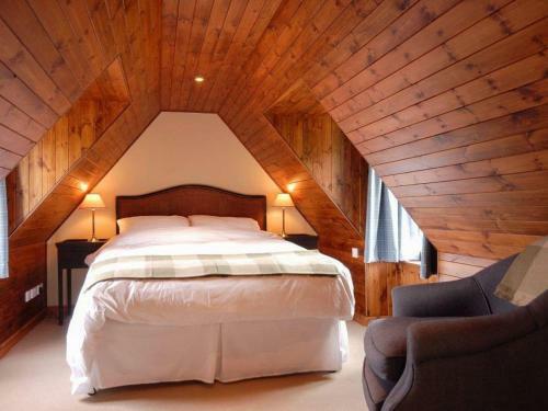 Waterside Lodge
