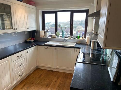 Beautiful River View House In Truro