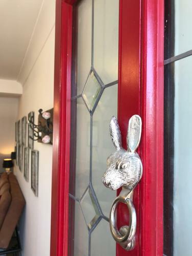 *new* Quirky Cottage By The Sea
