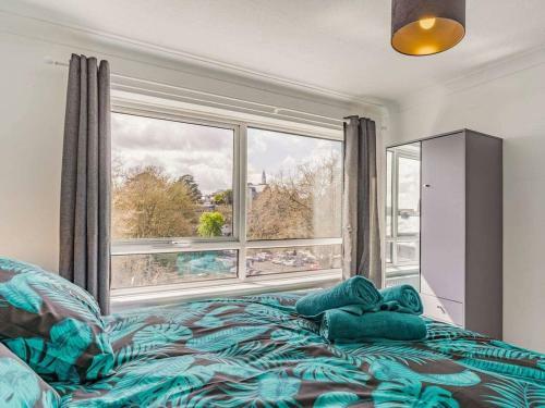 Lovely Apartment 6 Single Beds