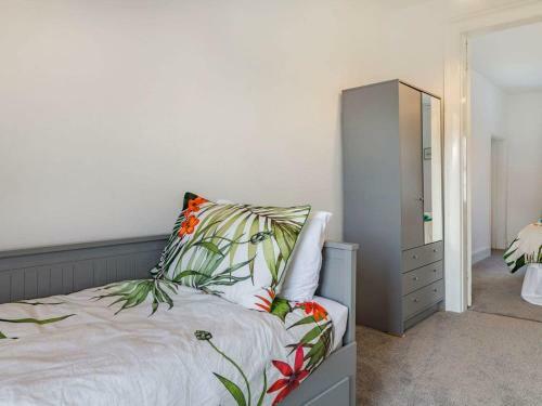 Heather House 2 King 1 Double 2 Single Beds